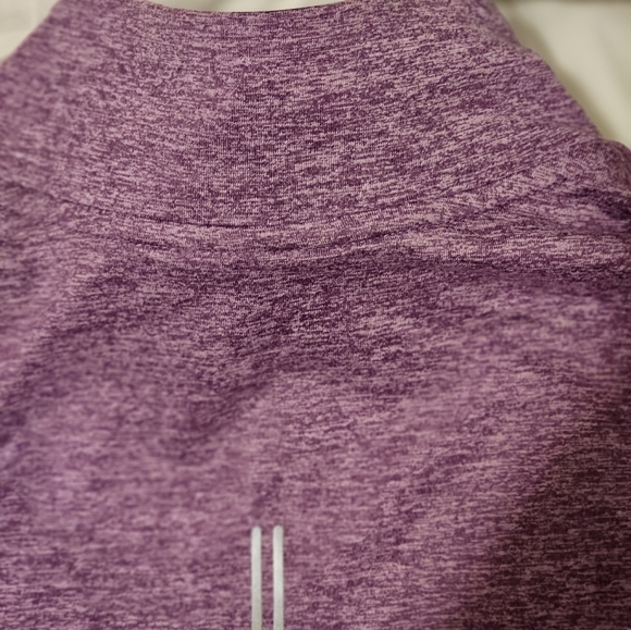 NWT Nike Women's Element 1/2-Zip Running Top. - Picture 6 of 11